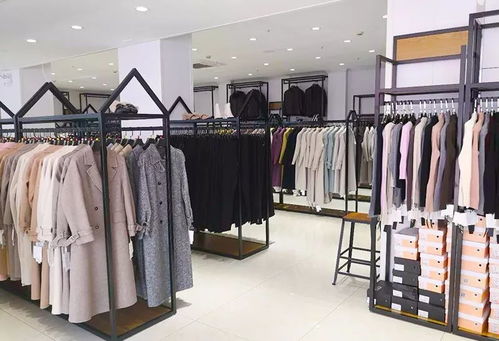 迎春節(jié) 南匯禹惠服飾工廠店 羊毛大衣 羽絨服 海寧皮草特價(jià)銷(xiāo)售