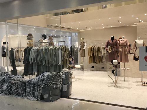 服裝批發 2020年實體轉戰直播間后,帶你考察廣州線下檔口實況 入門級講解